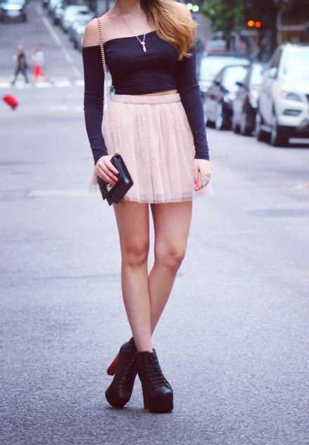 cute tulle skirt fall outfit jeffrey campbell litas