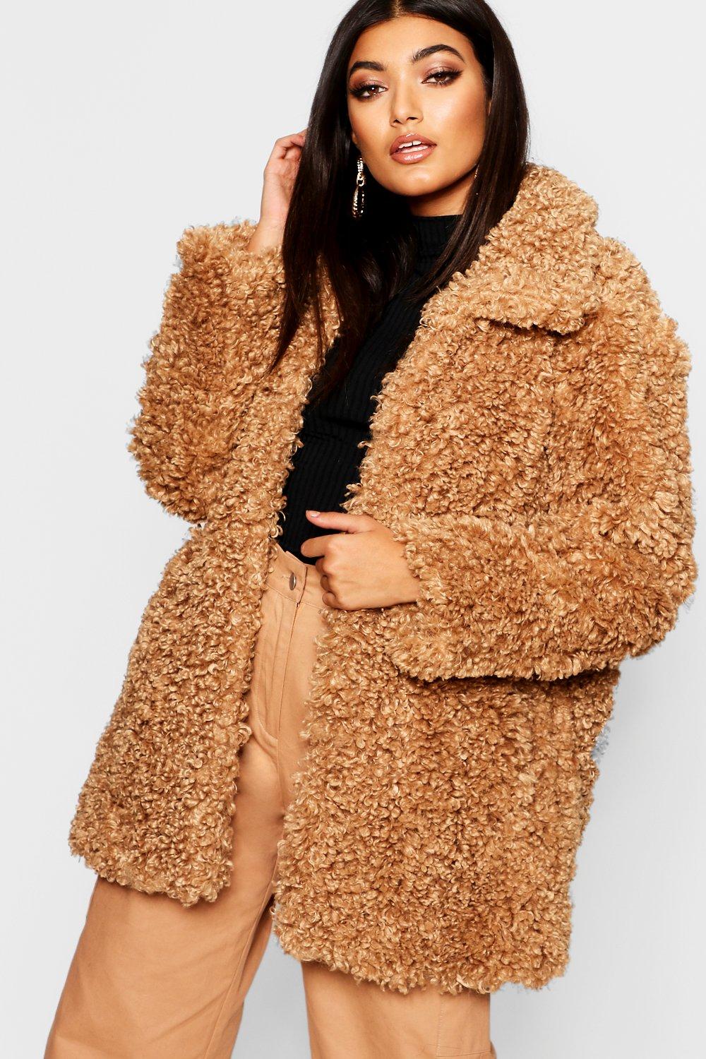 How to Style a Teddy Coat: 9 Outfit Ideas for this Fall/Winter
